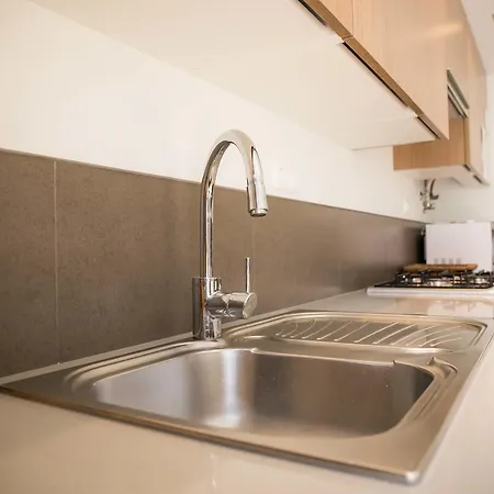 Apartamento B04 - Luxury 2 Bed W Terrace Pool