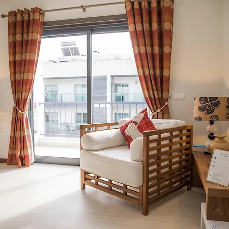 Apartamento B04 - Luxury 2 Bed W Terrace Pool