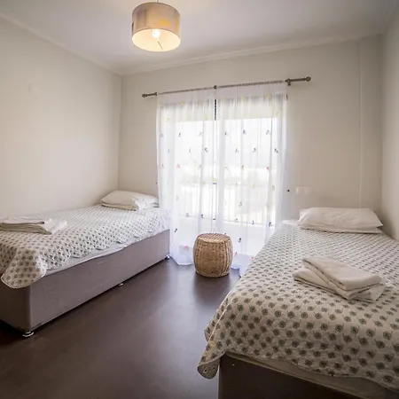 Apartamento B04 - Luxury 2 Bed W Terrace Pool *