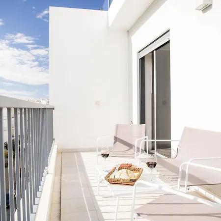 B04 - Luxury 2 Bed W Terrace Pool Apartamento *