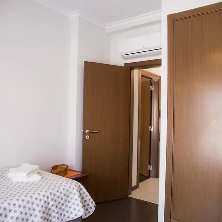 B04 - Luxury 2 Bed W Terrace Pool Apartment *
