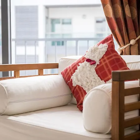 Apartment B04 - Luxury 2 Bed W Terrace Pool *